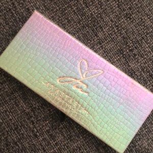 ABH Jackie Aina Palette